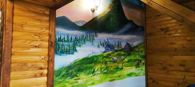 Malowidła ścienne i obrazy