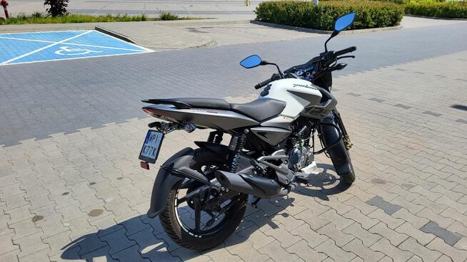 Bajaj Pulsar NS 125