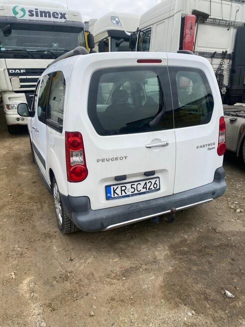 Syndyk sprzeda Ford Focus 1.6 TDCiMR`11 E5