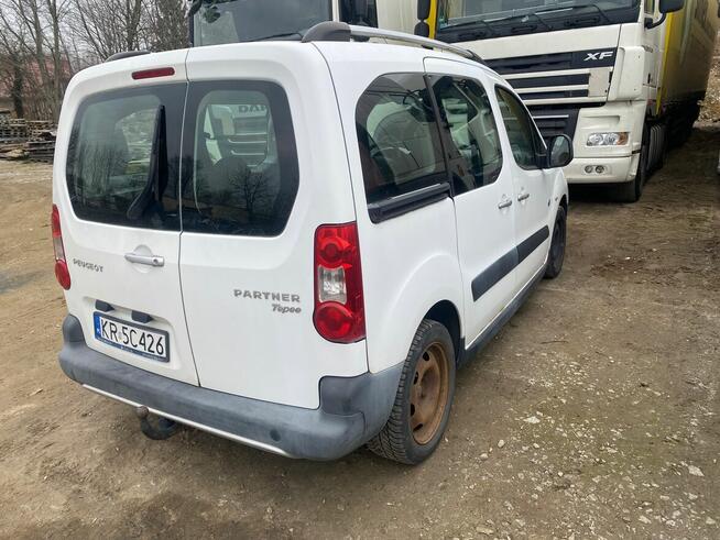 Syndyk sprzeda Ford Focus 1.6 TDCiMR`11 E5