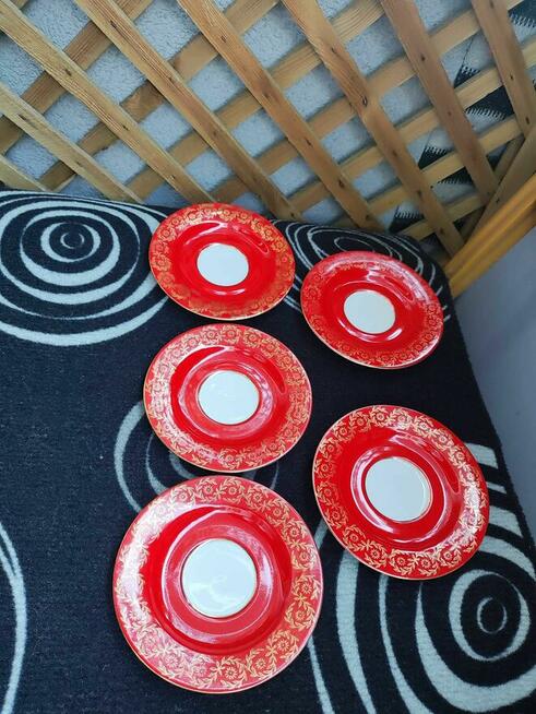 Filizanki talerzyki talerze Porcelana Włocławek czerwona