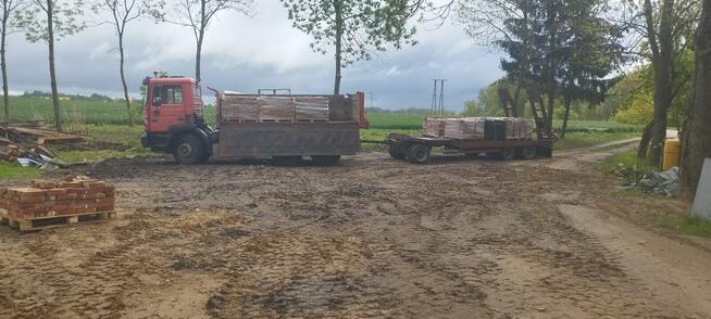 Przyczepa niskopodwoziowa