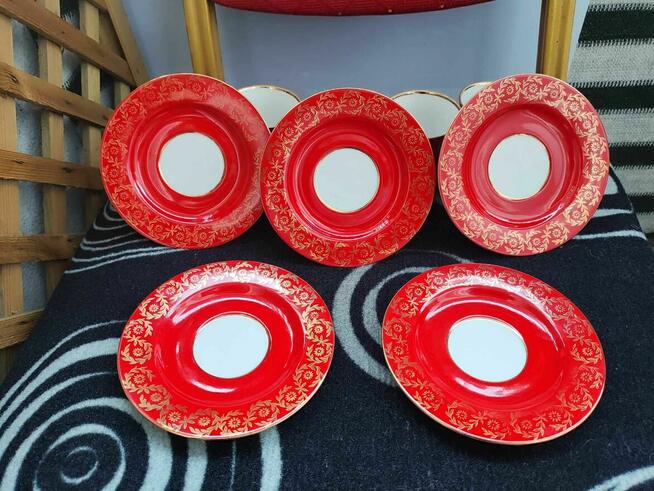 Filizanki talerzyki talerze Porcelana Włocławek czerwona