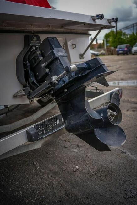 Łódź motorowa Bluestar Sunrider 2009 stan idealny