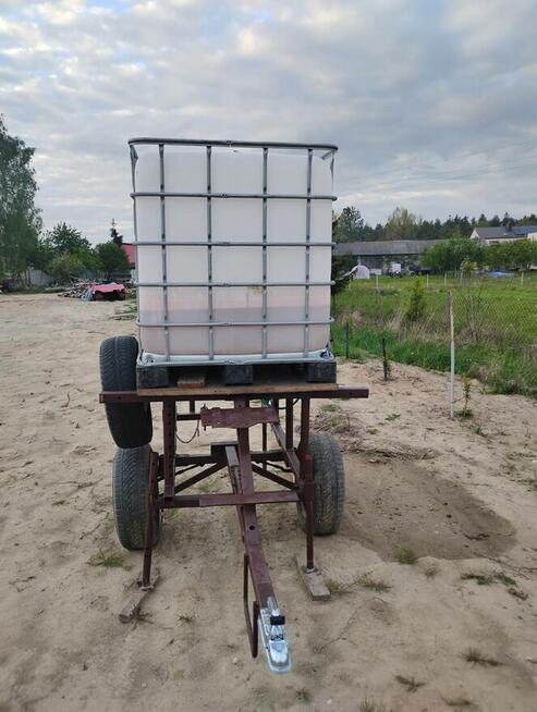 Zbiornik na wodę 1000L IBC na przyczepce
