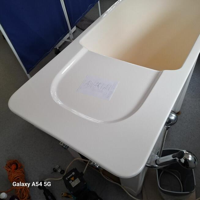 Naprawa wanien medycznych