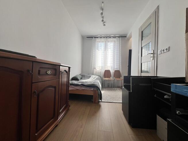 Dwupoziomowe 6 pokoi+2 balkony