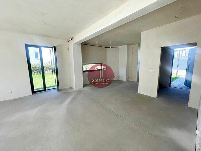 Gumieńce na sprzedaż nowoczesny szeregowiec.