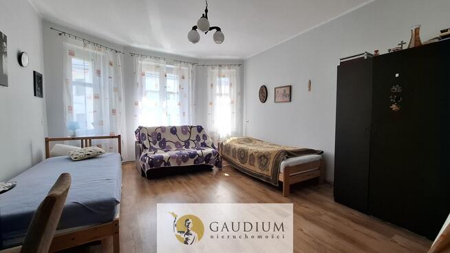 Kamienica z czterema mieszkaniami