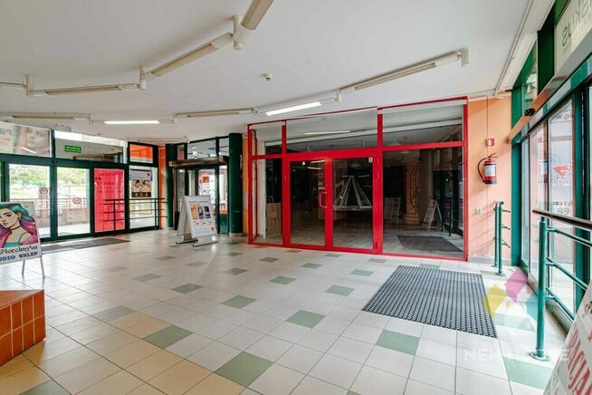 Lokal, 65,80m2, doskonała lokalizacja, Jaroty
