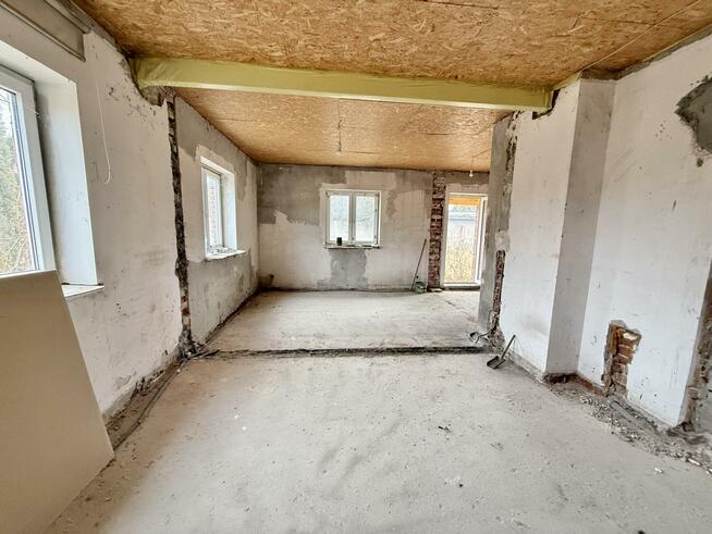 Dom Karczów gm. Dąbrowa, Wiejska