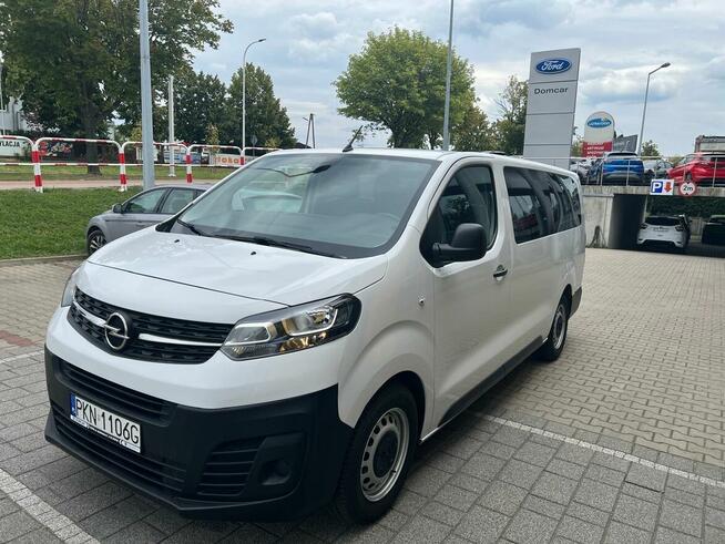 Opel Vivaro 9 osób long