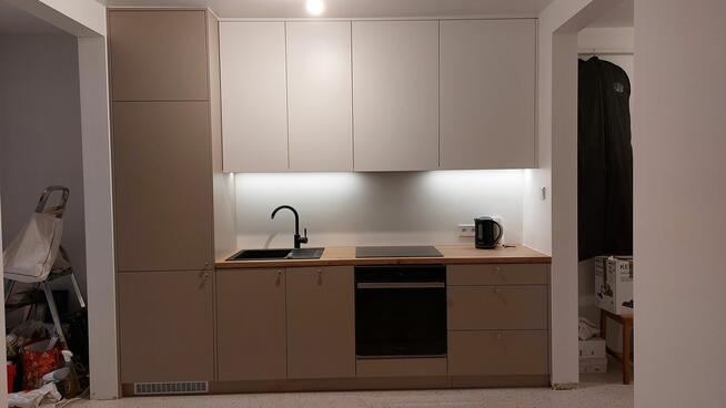 Meble na wymiar, usługi stolarskie