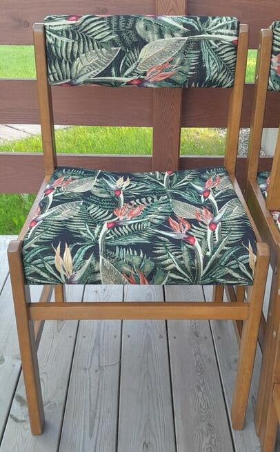 Świeżo odnowione krzesła PRL komplet 4 szt