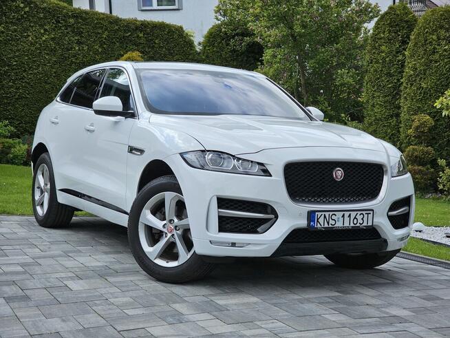 Jaguar F-Pace Jaguar IN CONTROL | Panorama | ASO | Meridian