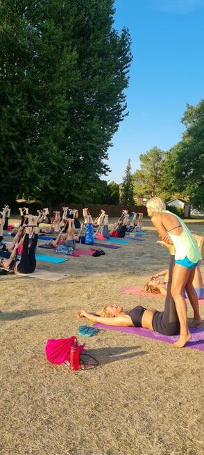 wakacje z jogą nad morzem