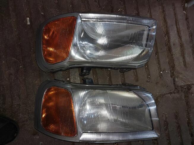 Sprzedam lampy przednie land rover