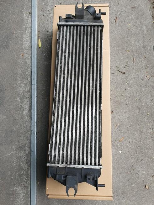 Chłodnica intercoolera opel vivaro