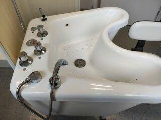 Naprawa wanien medycznych