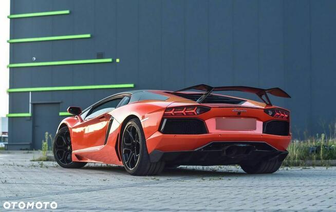 Lamborghini Aventador Roadster LP750-4 SuperVeloce