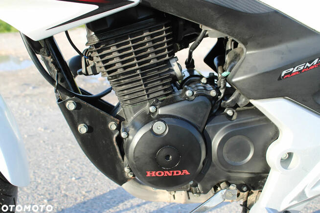 Honda CB125F