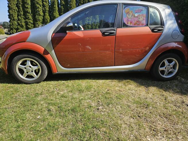 Samochód Smart Fourfour