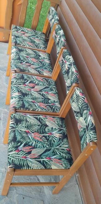 Świeżo odnowione krzesła PRL komplet 4 szt