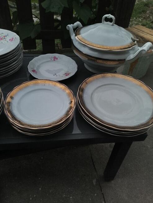 Sprzedam dwa niekompletne zastawy obiadowe