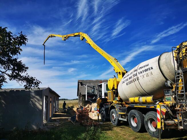 Dom Siedlisko Budynki gospodarcze 62a Fotowoltaika stare zas