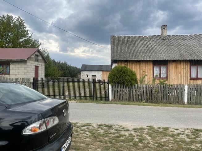Sprzedam działkę rekreacyjno- budowlaną z budynkami