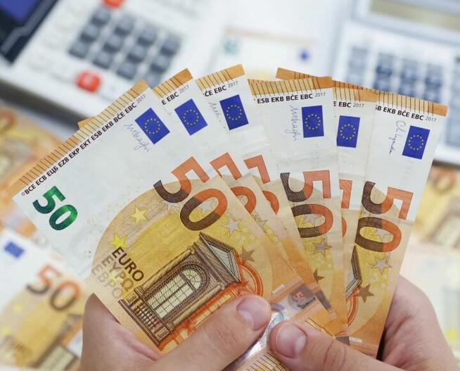 pomoc finansowa