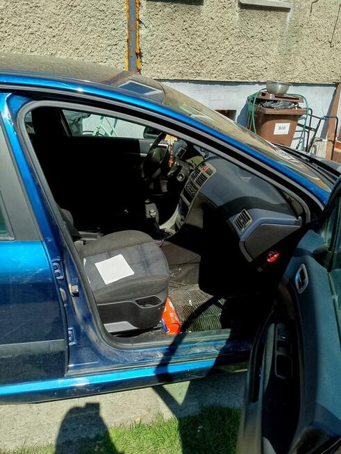 Sprzedam szybko auto