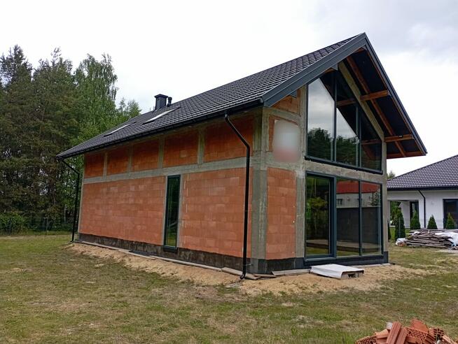 Dom w Las Winiarski koło Buska-Zdroju