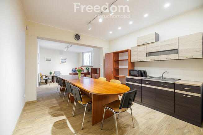 lokal na parterze blisko Dworca Gdynia Główna