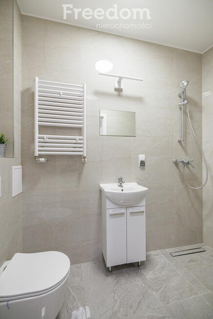 lokal na parterze blisko Dworca Gdynia Główna