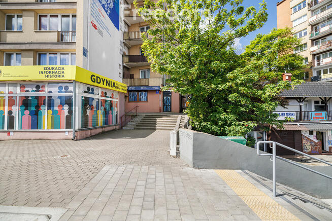 lokal na parterze blisko Dworca Gdynia Główna