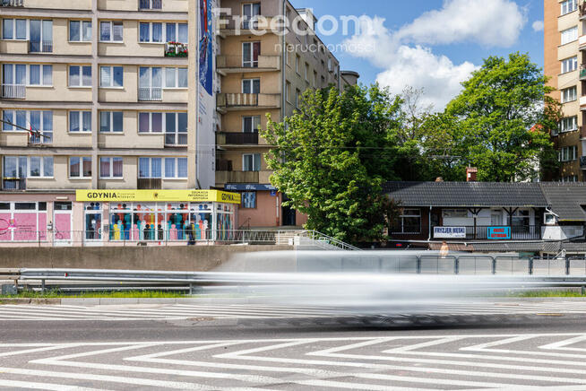 lokal na parterze blisko Dworca Gdynia Główna
