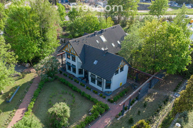 Obiekt hotelowo-gastronomiczny w okolicy Warszawy