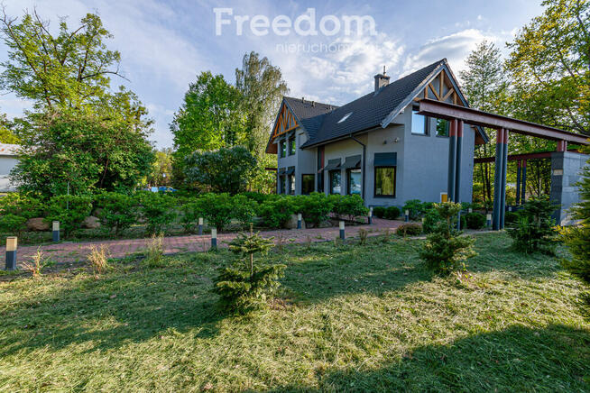 Obiekt hotelowo-gastronomiczny w okolicy Warszawy