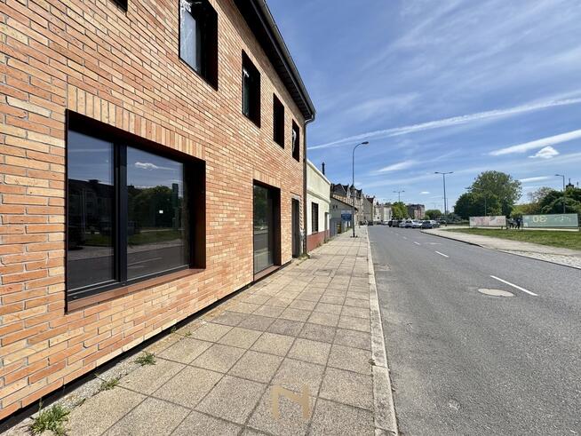 BUDYNEK PO REMONCIE POD HOSTEL, BIURA, MIESZKANIA