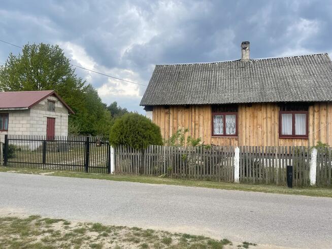 Sprzedam działkę rekreacyjno- budowlaną z budynkami