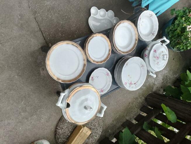 Sprzedam dwa niekompletne zastawy obiadowe