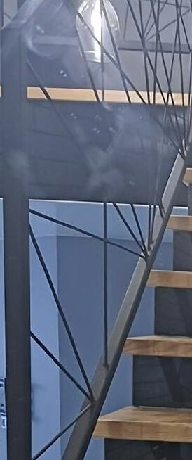 Zaklad Ślusarski - malowanie rur natryskowo