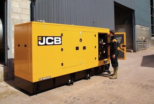 Wynajem agregatu prądotwórczego JCB G165QS – 132 kW / 150 kV