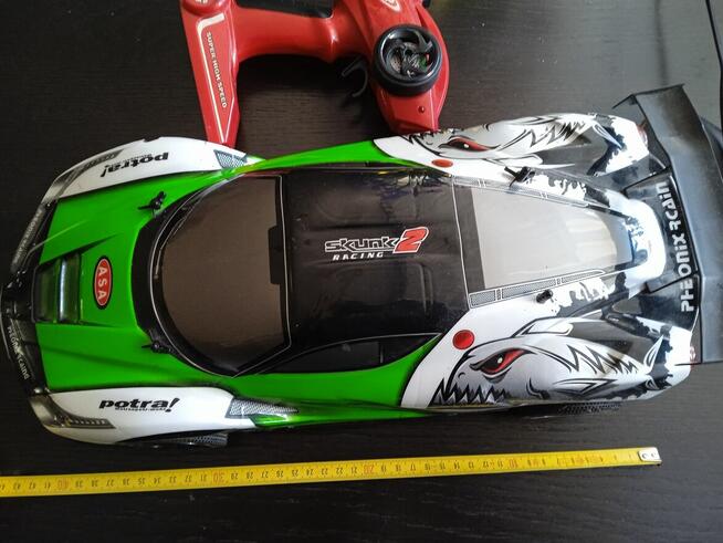 Samochód zdalny wyścigowy