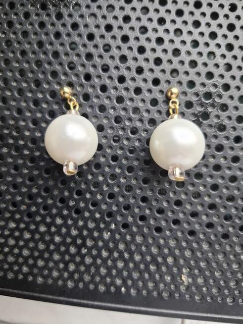 Piękne kolczyki z perełek, ze szkła i akrylu.