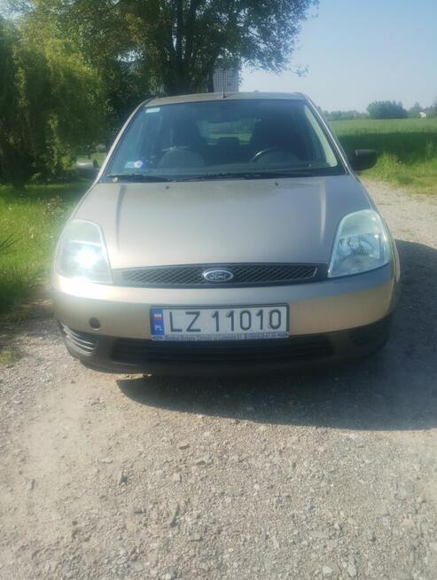 Samochód Ford Fiesta