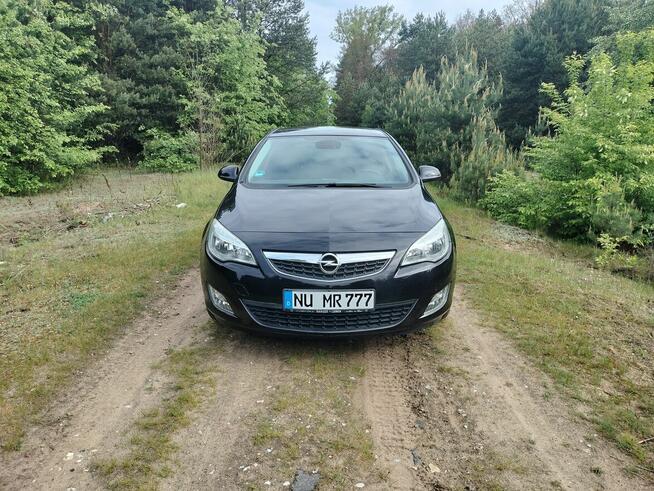 Opel Astra J 1.4 Benzyna Klima Tempomat Grzane Fotele z Niem