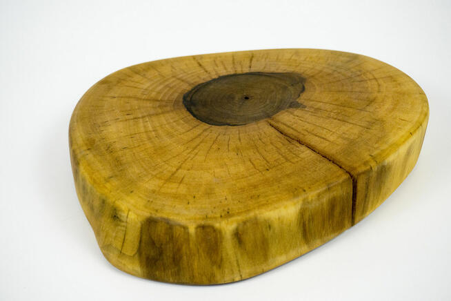 Patera z drewna orzecha