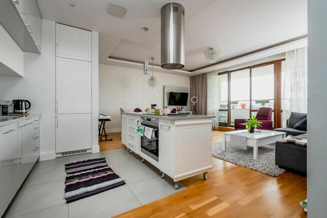 Piękne, przestronne mieszkanie blisko Centrum!